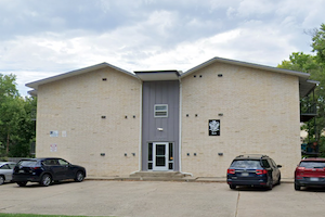 1122 Kearney St
