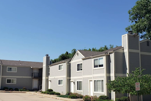 1412 Beechwood Ter