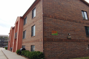913 Bluemont Ave