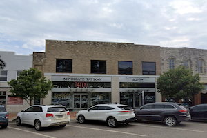 423 Poyntz Ave