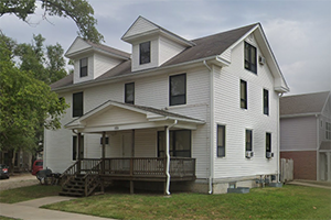 1031 Moro St