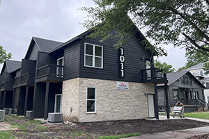 1011 Laramie St